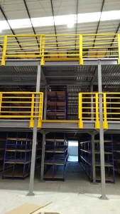 Entrepiso e Corredor Elevado